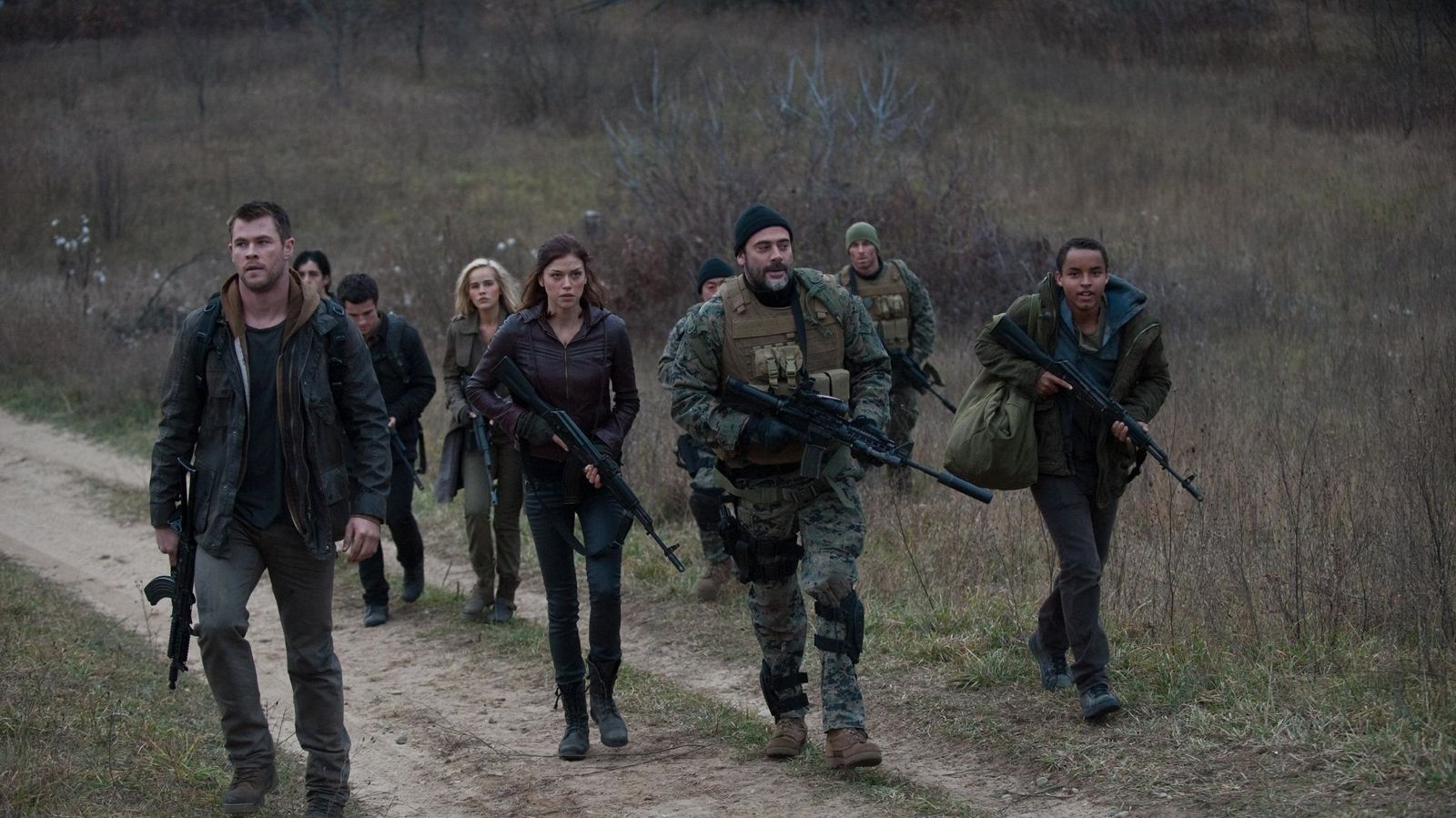 Red Dawn Dear Cast & Crew